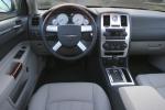Chrysler 300C 2005 года